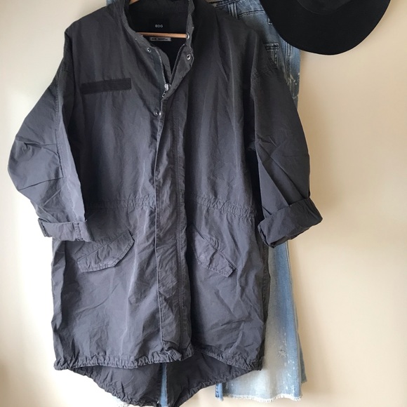 NWOT BDG Medium Microsanded Parka Jacket in Cement - Picture 12 of 12